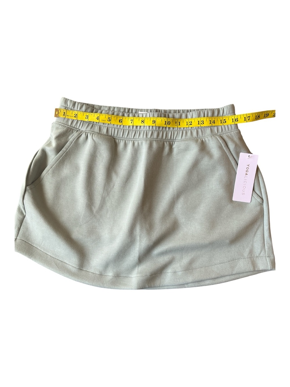 NWT Yogalicious Zuri Scuba Miniskort Skort L Green Milieu - Picture 5 of 6
